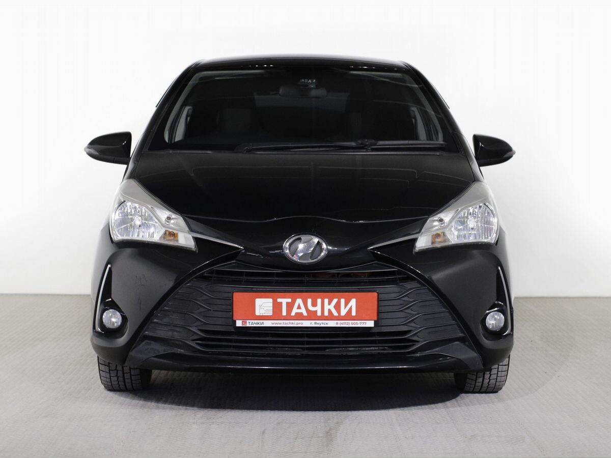 Toyota Vitz 2017 - фото автомобиля