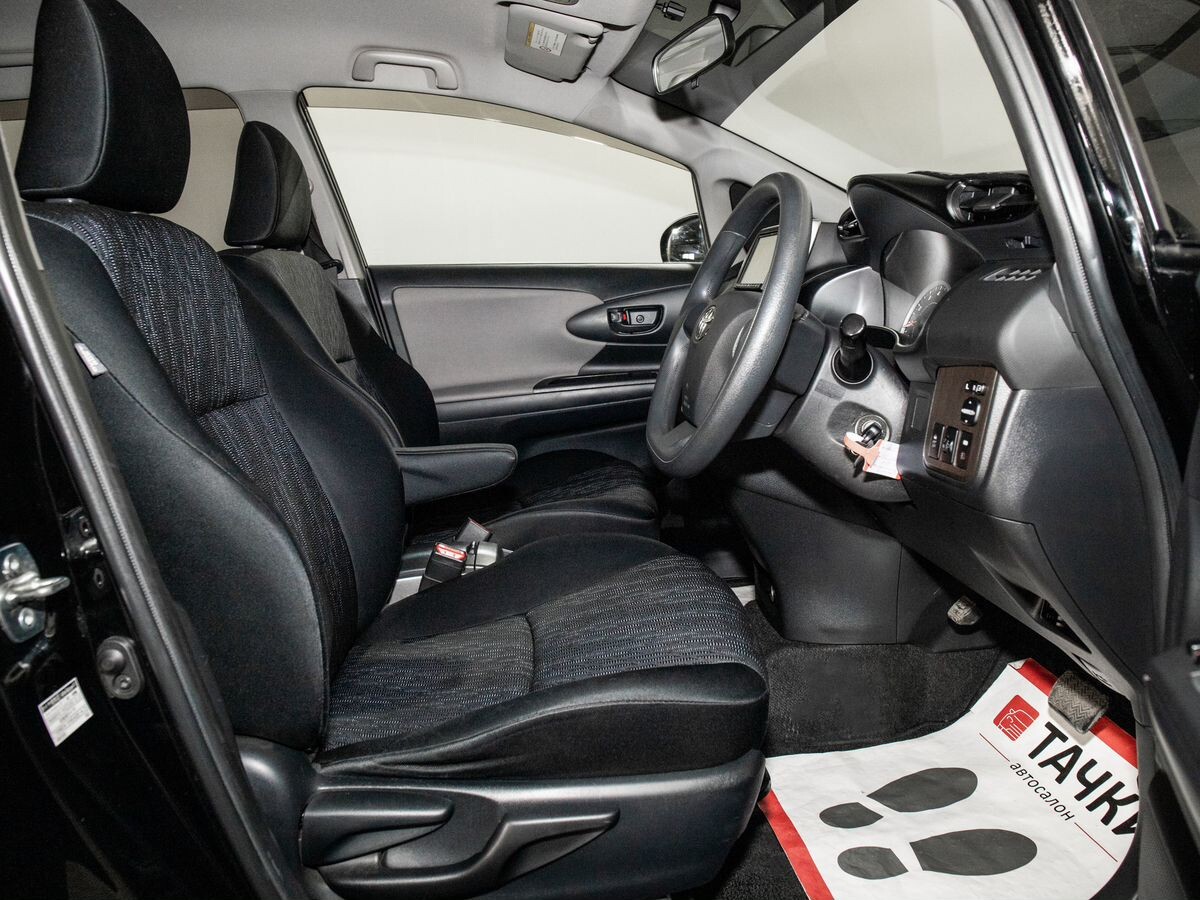 Toyota Wish 2009 - фото автомобиля