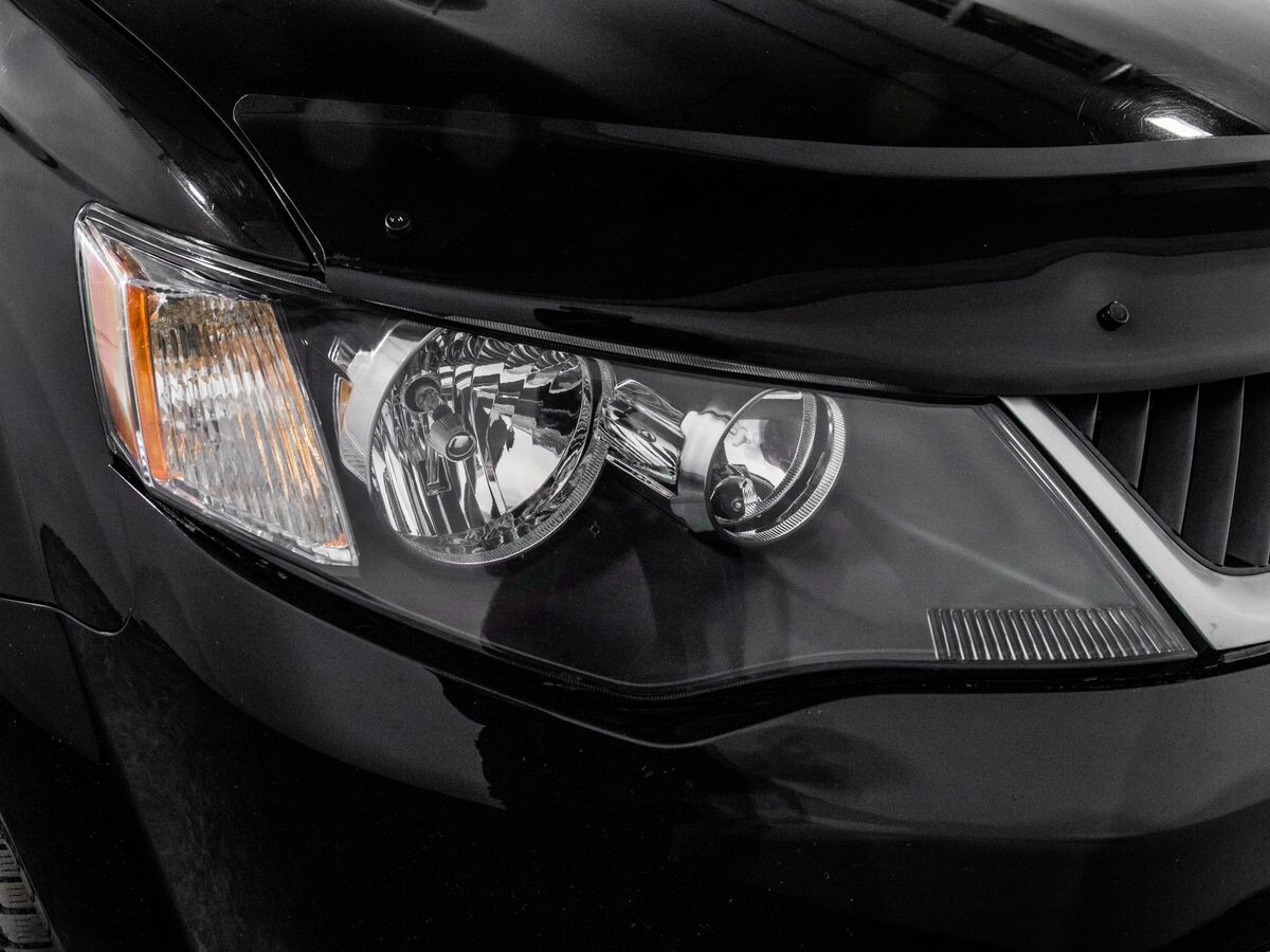 Mitsubishi Outlander 2008 - фото автомобиля