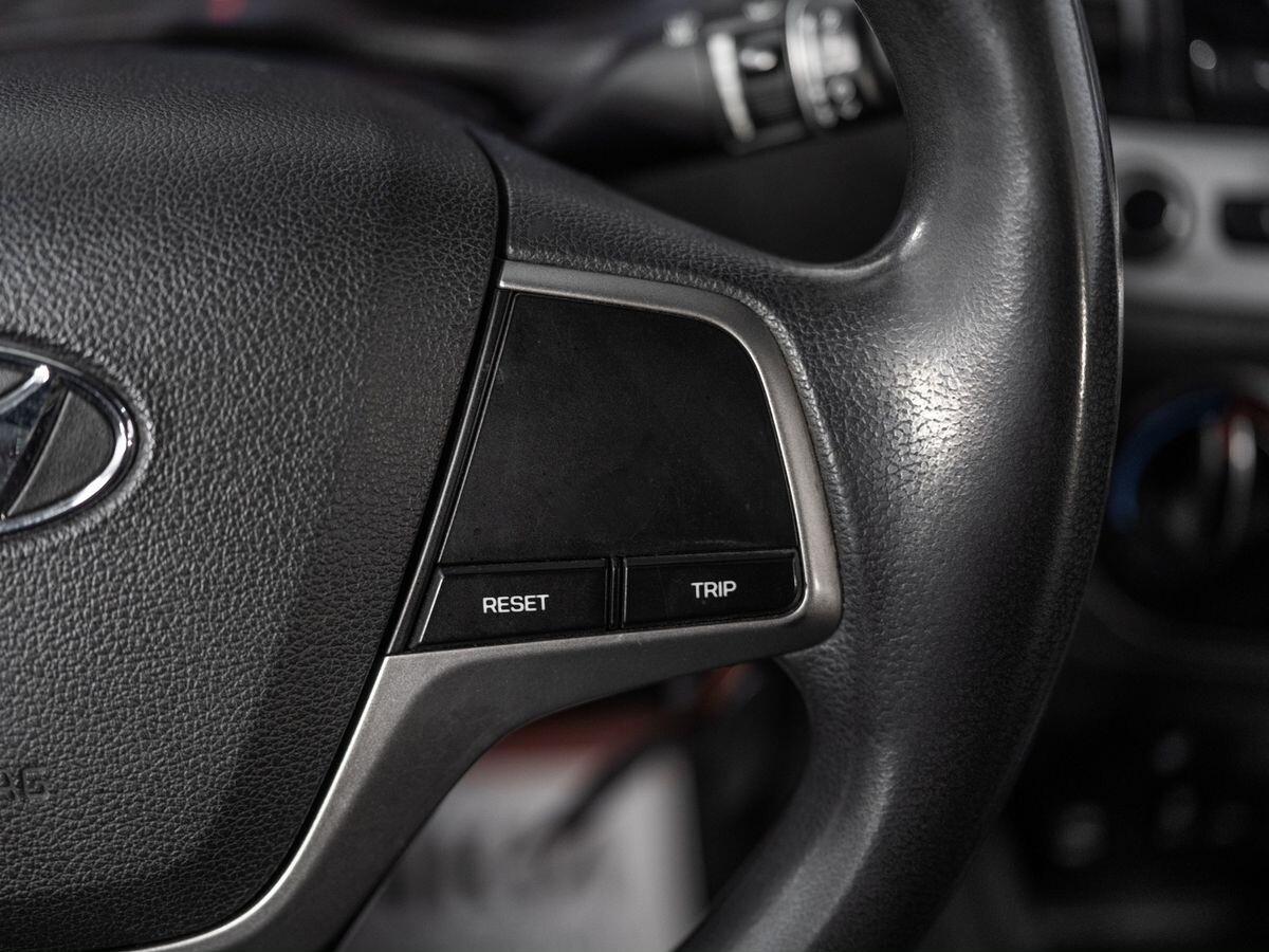 Hyundai Solaris 2018 - фото автомобиля