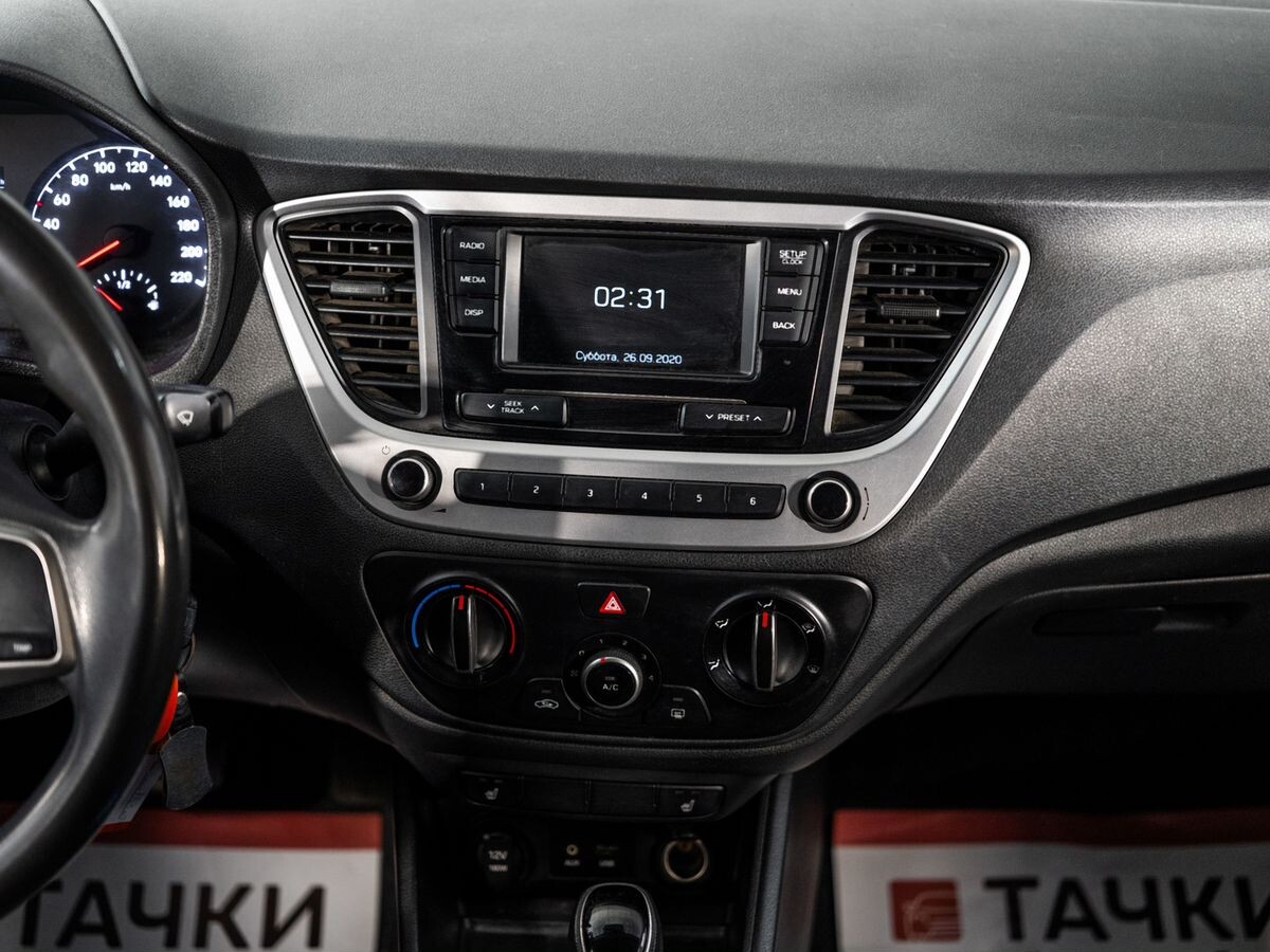 Hyundai Solaris 2018 - фото автомобиля