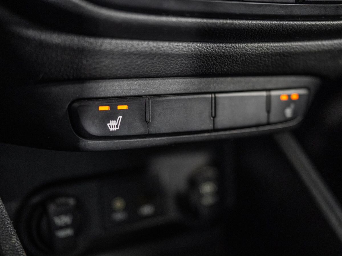 Hyundai Solaris 2018 - фото автомобиля