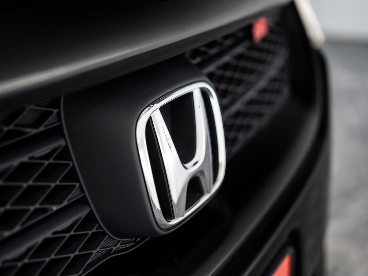 Honda Stream 2009 - фото автомобиля