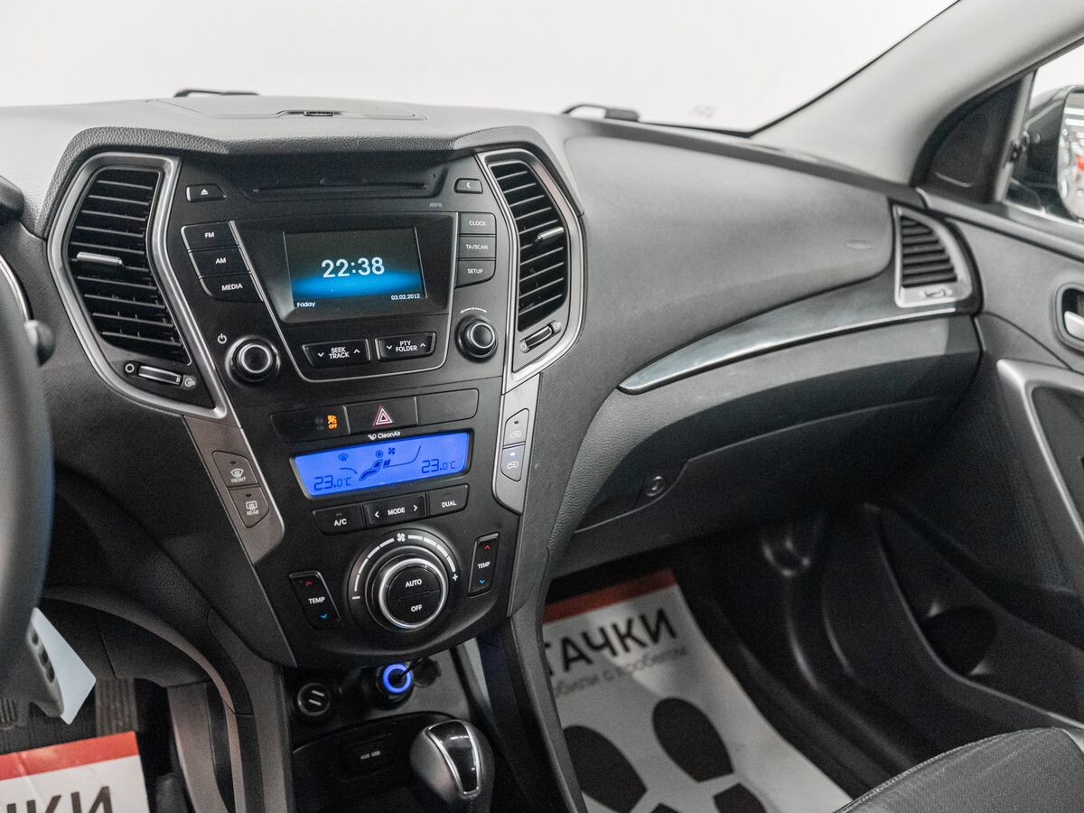 Hyundai Santa Fe 2012 - фото автомобиля
