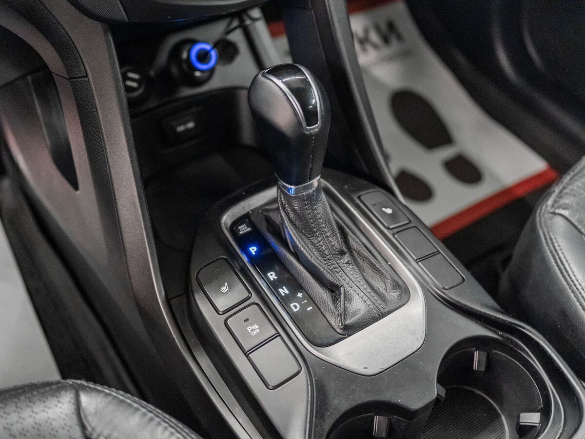 Hyundai Santa Fe 2012 - фото автомобиля