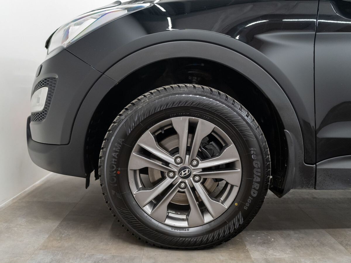 Hyundai Santa Fe 2012 - фото автомобиля