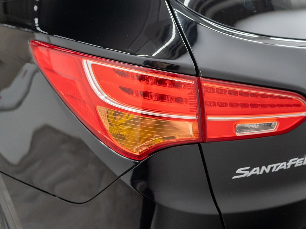 Hyundai Santa Fe 2012 - фото автомобиля