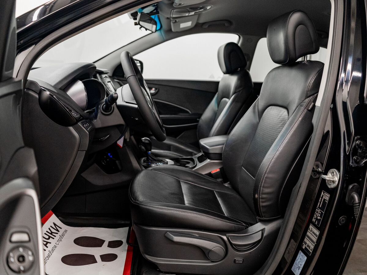 Hyundai Santa Fe 2012 - фото автомобиля