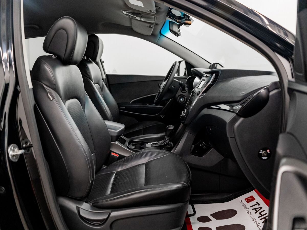 Hyundai Santa Fe 2012 - фото автомобиля