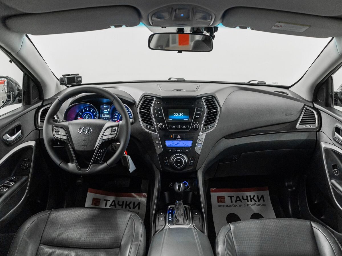 Hyundai Santa Fe 2012 - фото автомобиля