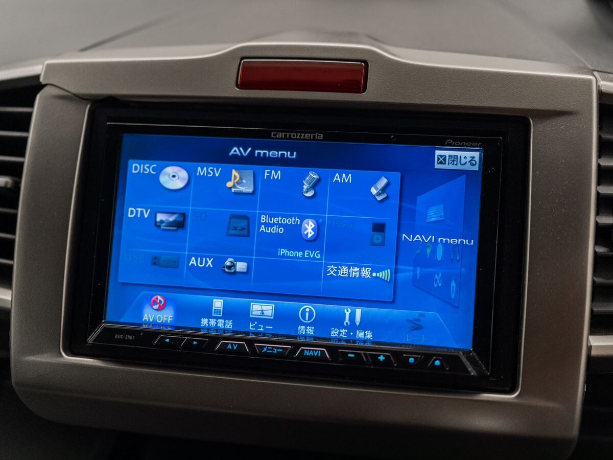 Honda Freed Spike 2011 - фото автомобиля