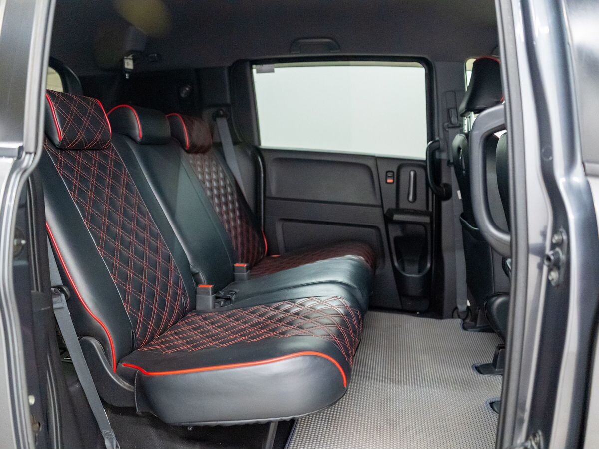 Honda Freed Spike 2011 - фото автомобиля