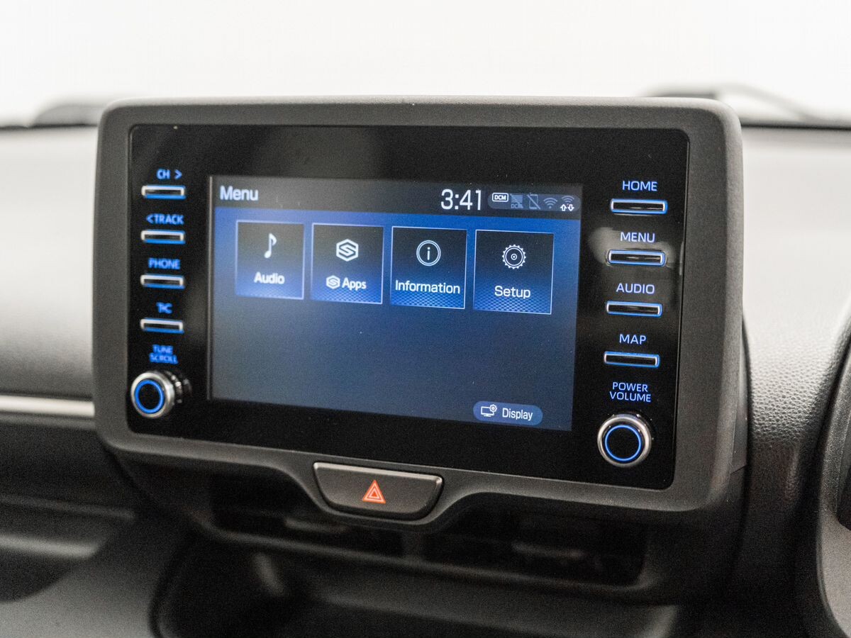 Toyota Yaris 2021 - фото автомобиля