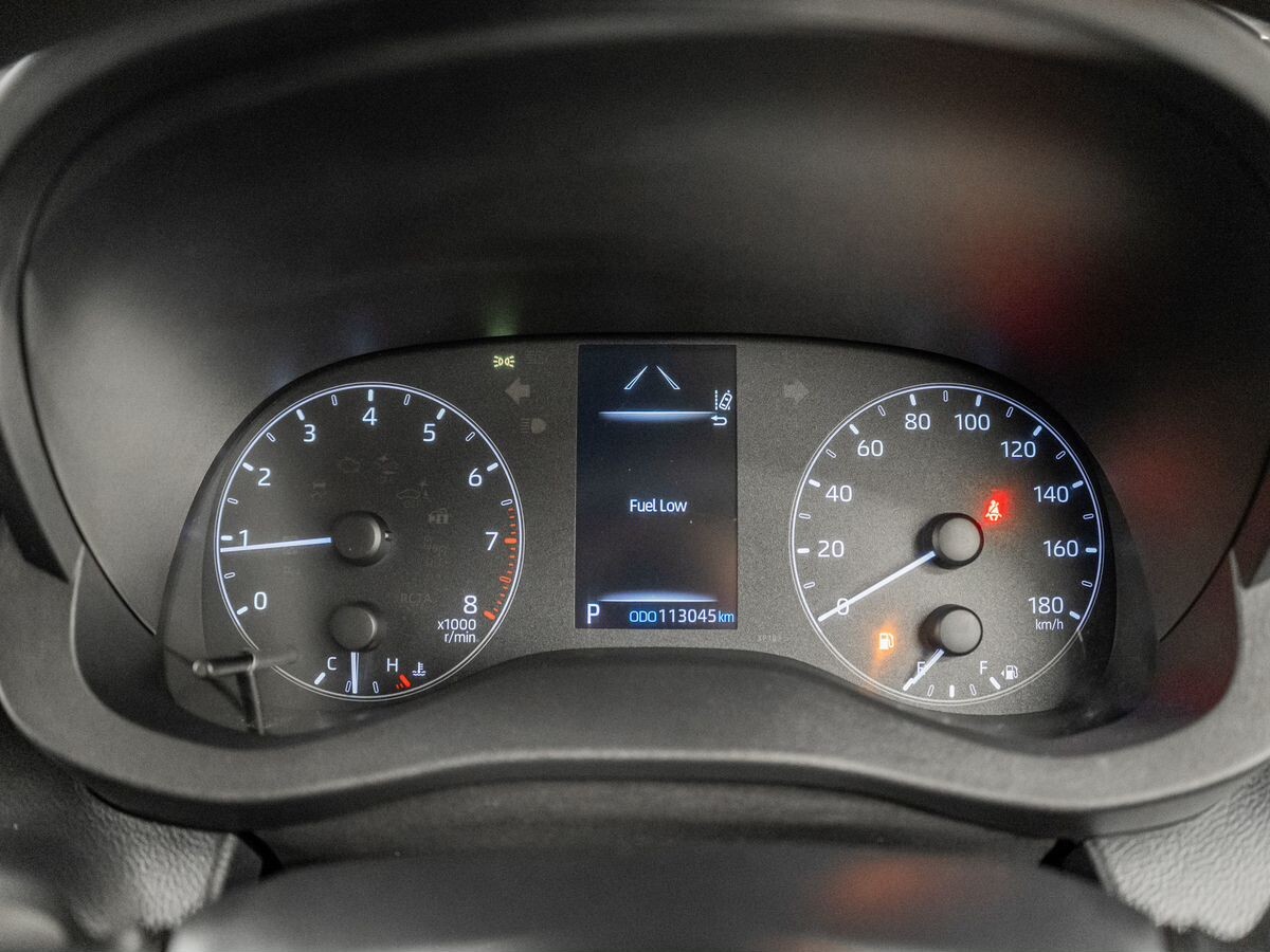 Toyota Yaris 2021 - фото автомобиля