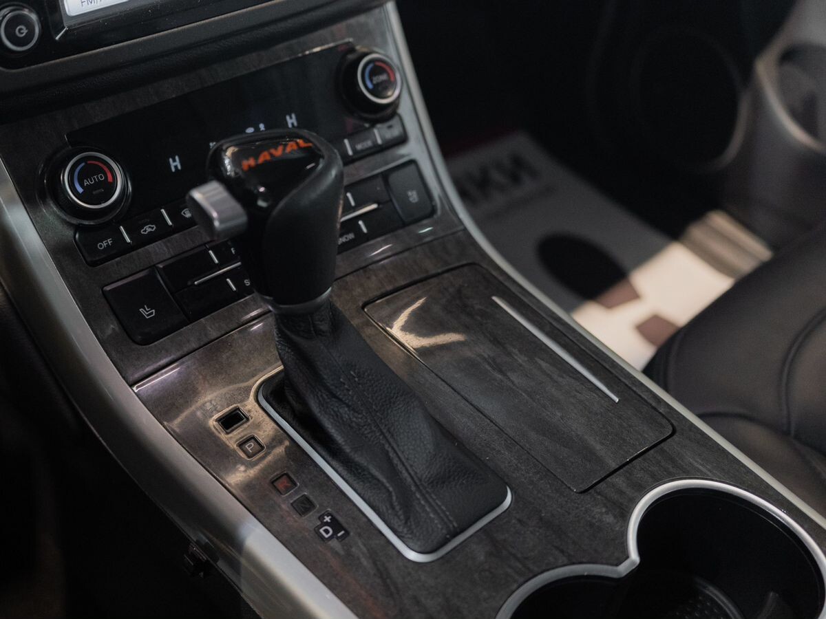 Haval H8 2015 - фото автомобиля