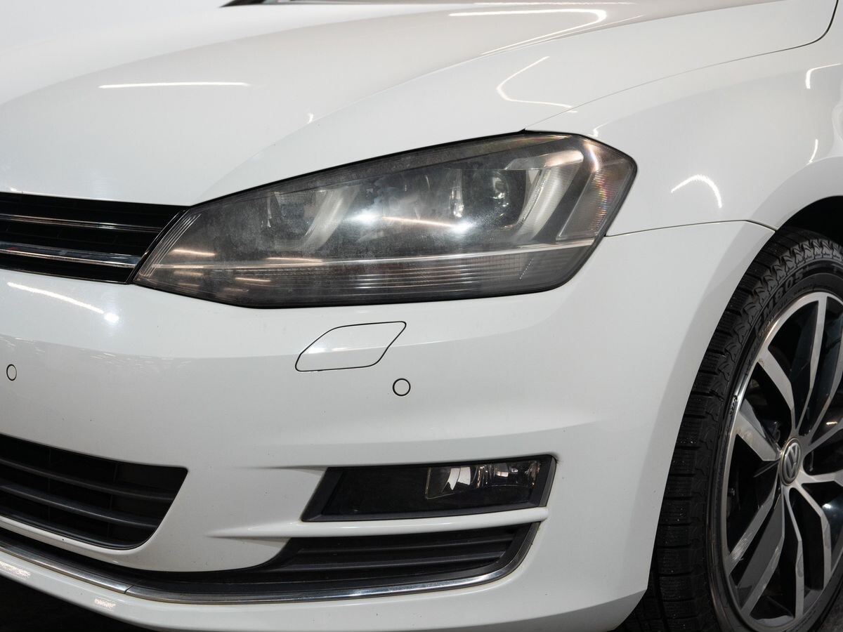 Volkswagen Golf 2013 - фото автомобиля
