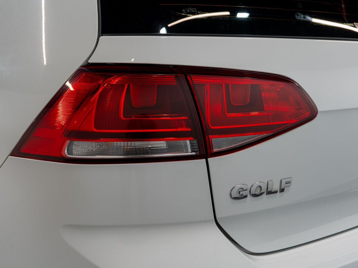 Volkswagen Golf 2013 - фото автомобиля