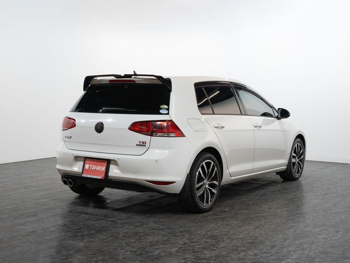 Volkswagen Golf 2013 - фото автомобиля