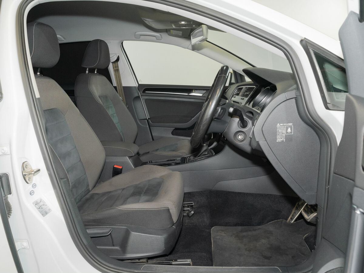 Volkswagen Golf 2013 - фото автомобиля