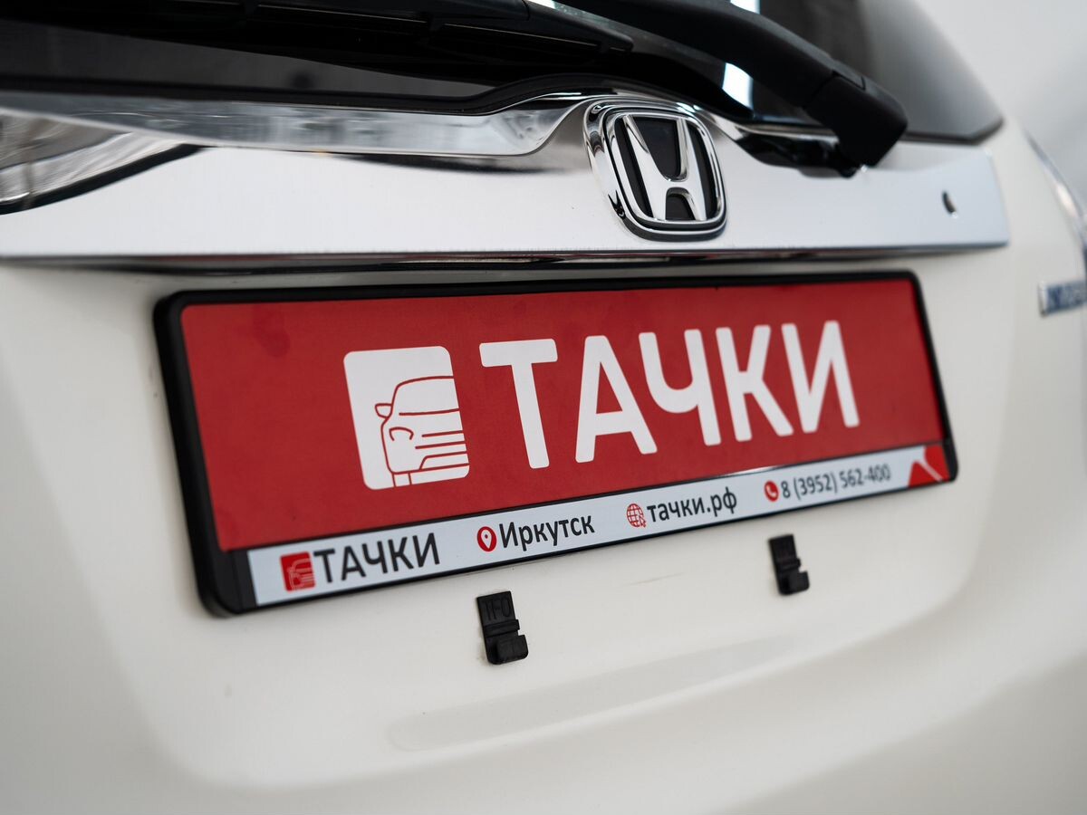 Honda Fit Shuttle 2012 - фото автомобиля