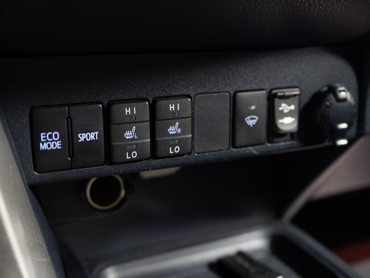 Toyota RAV4 2013 - фото автомобиля