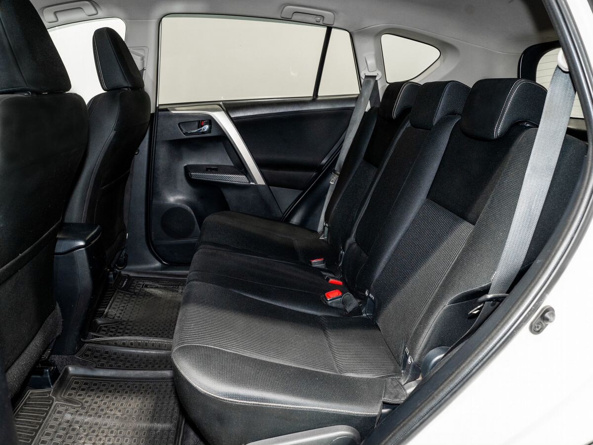 Toyota RAV4 2013 - фото автомобиля