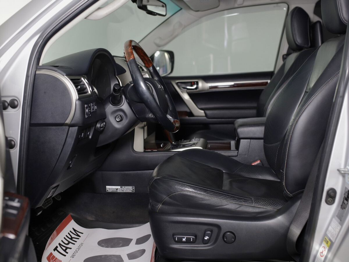 Lexus GX 2010 - фото автомобиля