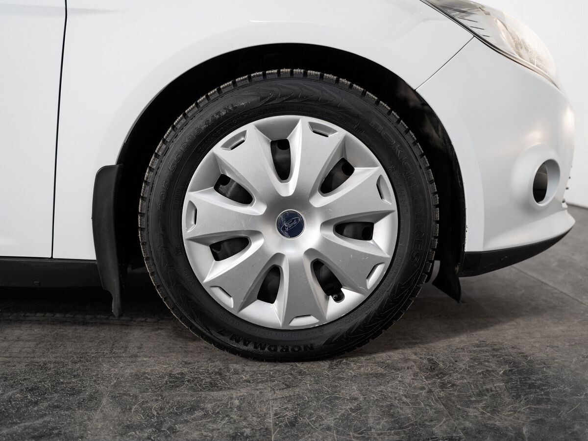 Ford Focus 2014 - фото автомобиля
