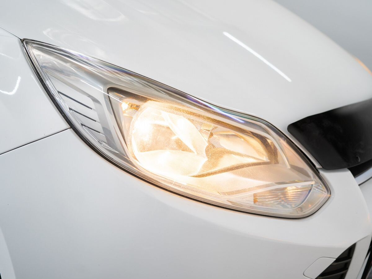 Ford Focus 2014 - фото автомобиля