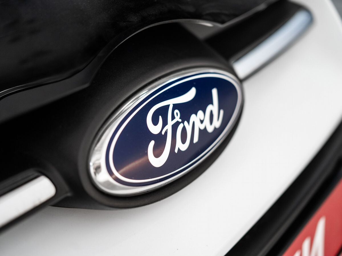 Ford Focus 2014 - фото автомобиля