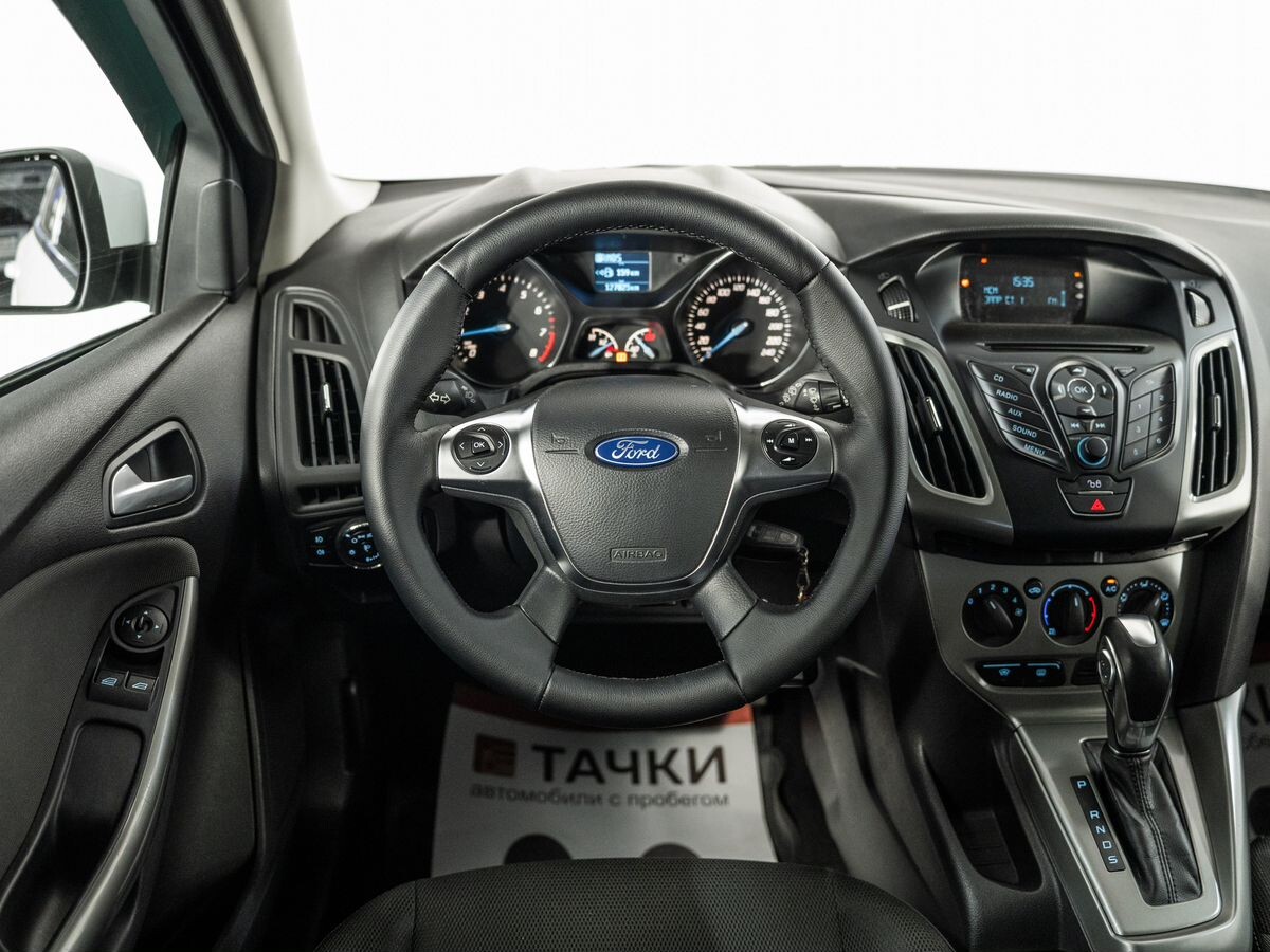 Ford Focus 2014 - фото автомобиля