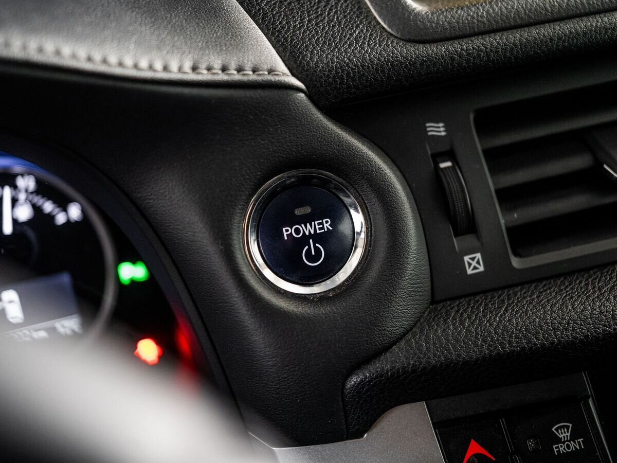 Lexus CT 2011 - фото автомобиля