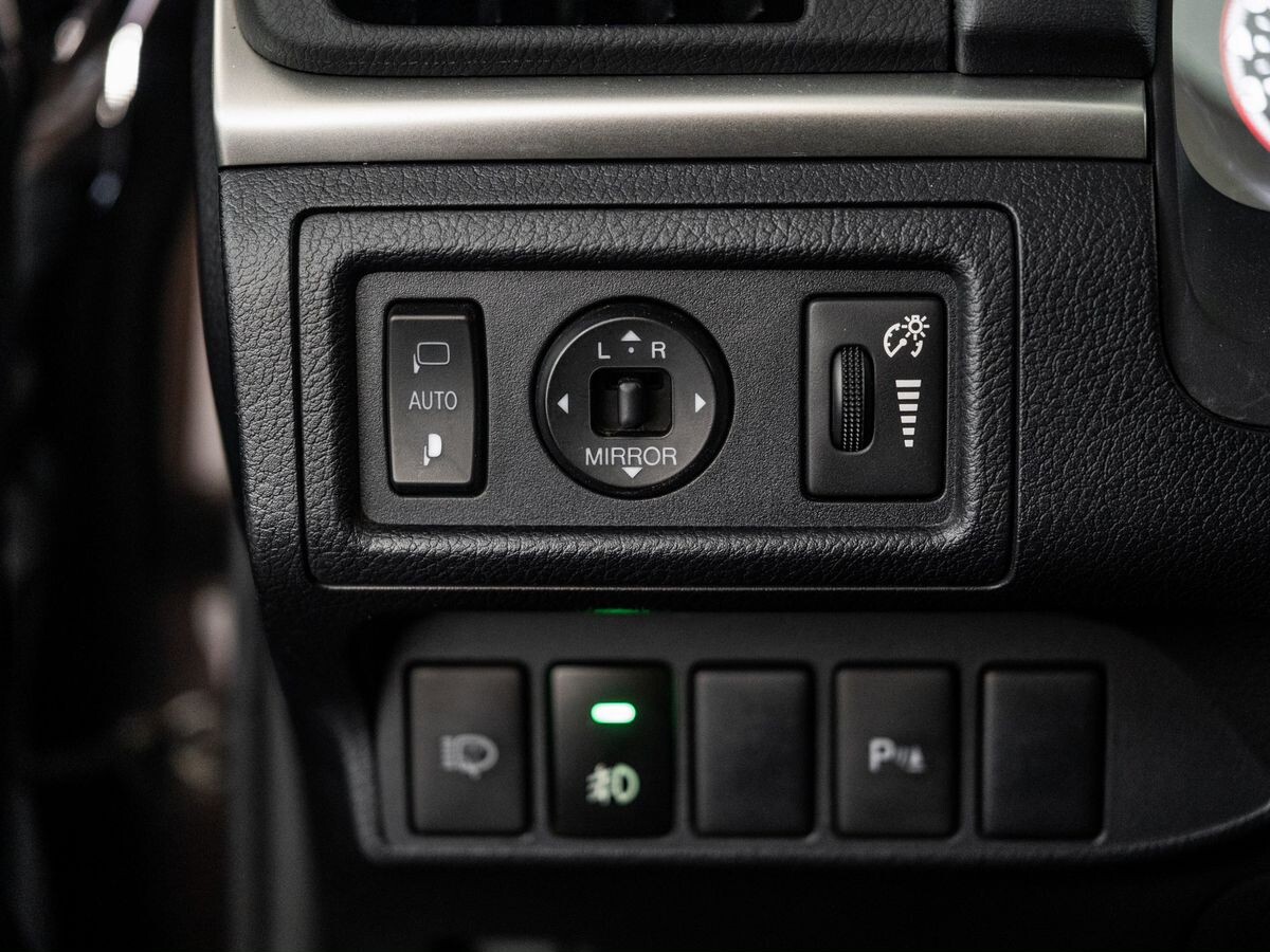 Lexus CT 2011 - фото автомобиля