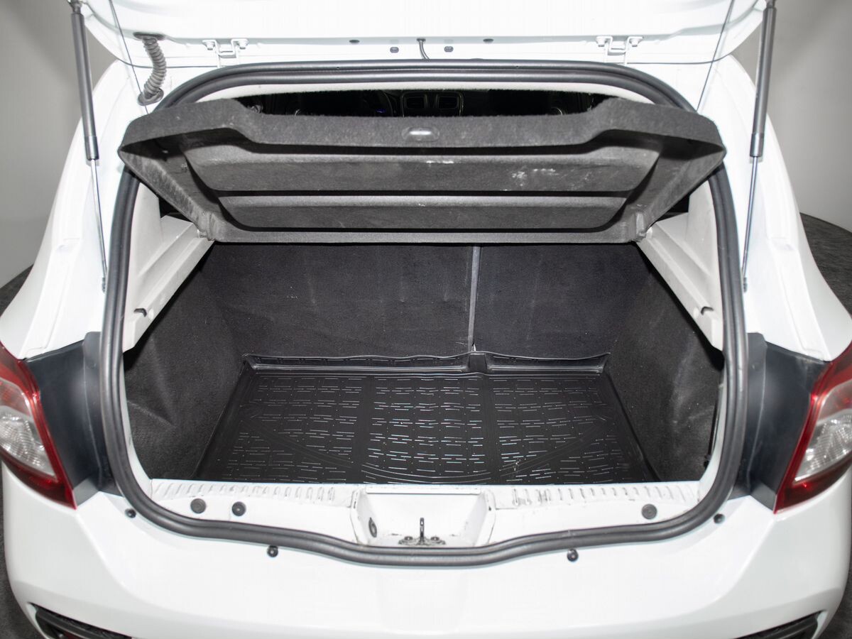 Renault Sandero 2017 - фото автомобиля