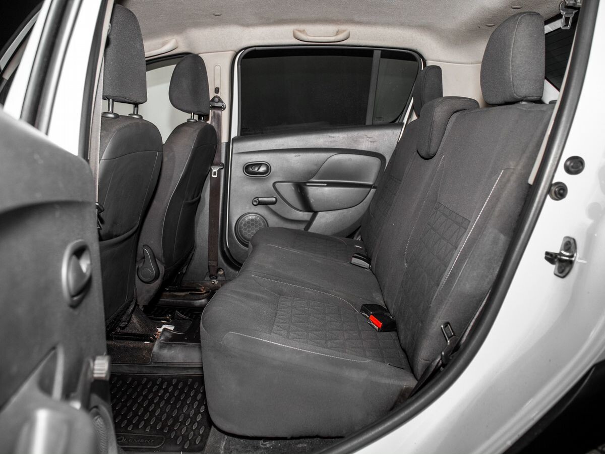 Renault Sandero 2017 - фото автомобиля