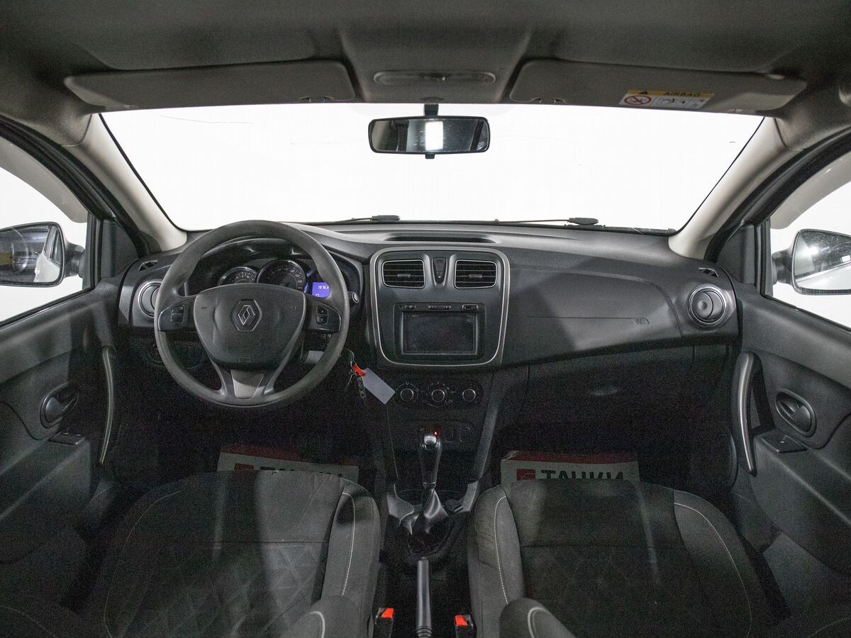 Renault Sandero 2017 - фото автомобиля