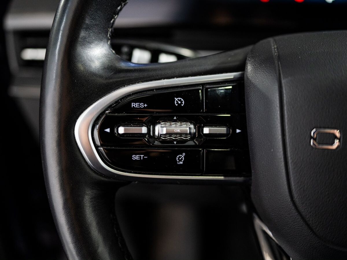 Omoda C5 2023 - фото автомобиля