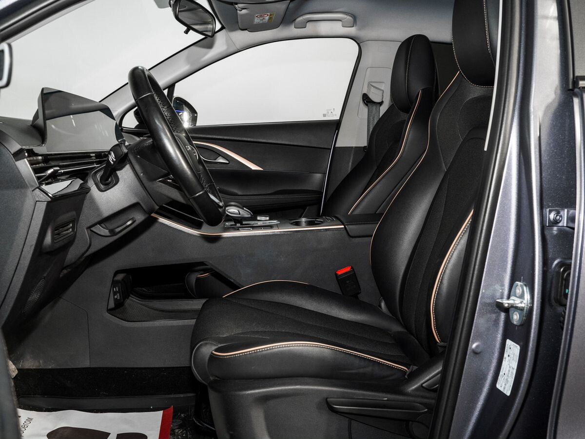 Omoda C5 2023 - фото автомобиля