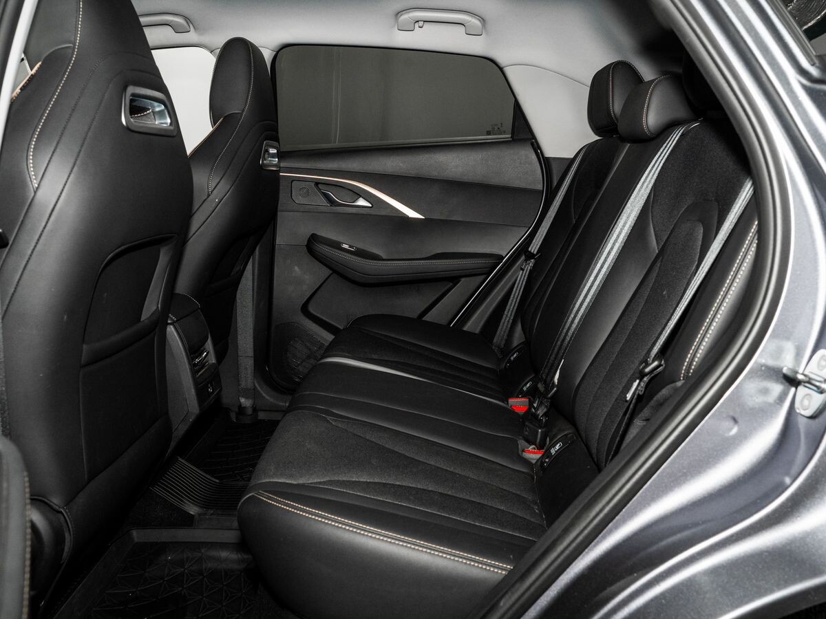 Omoda C5 2023 - фото автомобиля