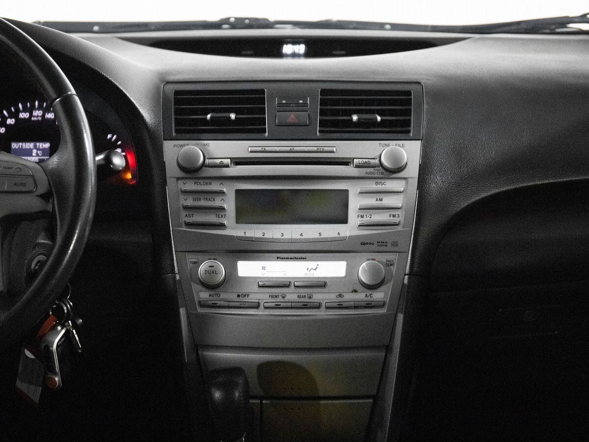 Toyota Camry 2007 - фото автомобиля