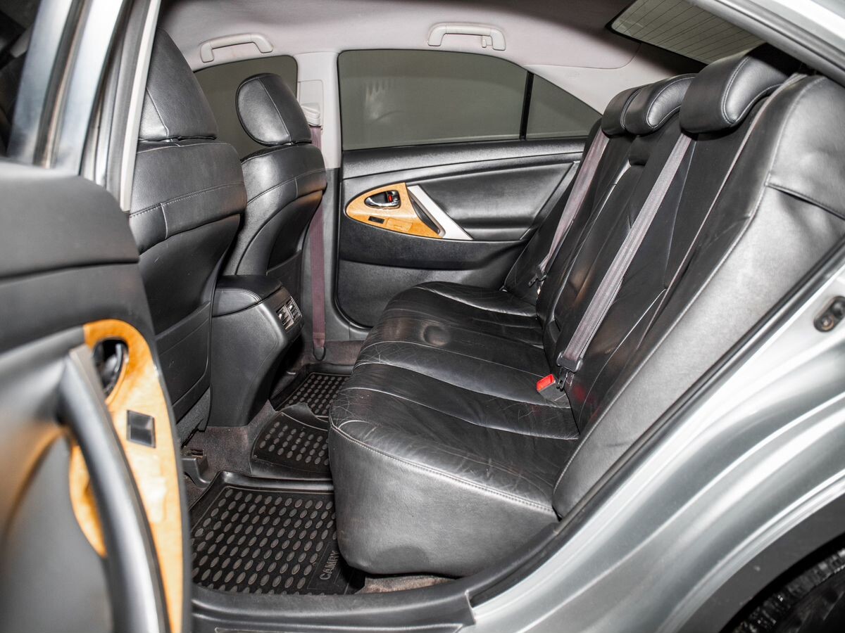 Toyota Camry 2007 - фото автомобиля
