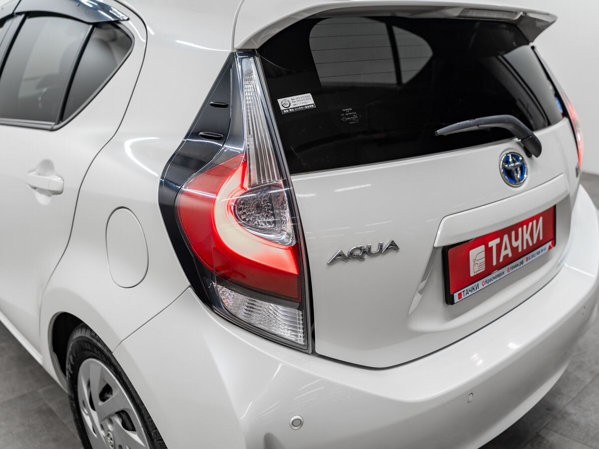 Toyota Aqua 2019 - фото автомобиля