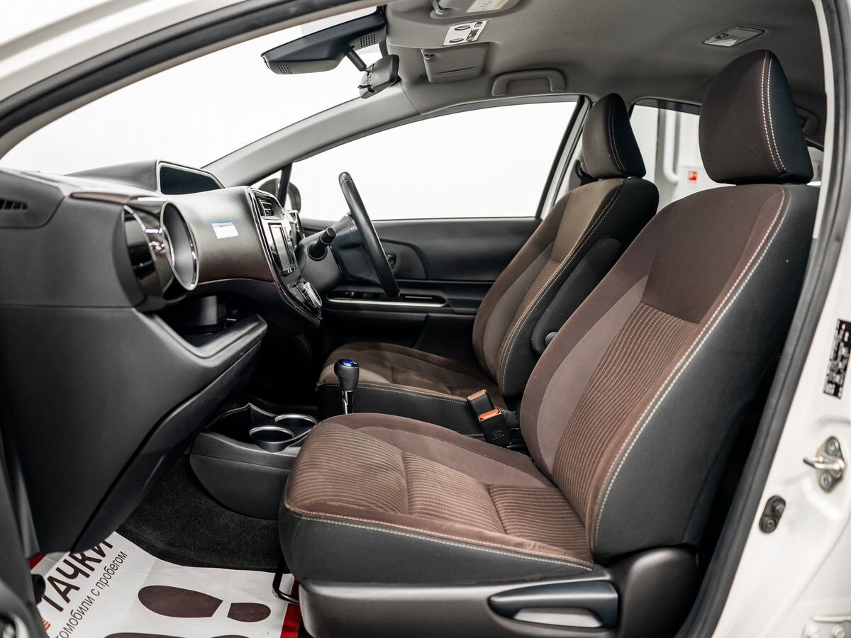 Toyota Aqua 2019 - фото автомобиля