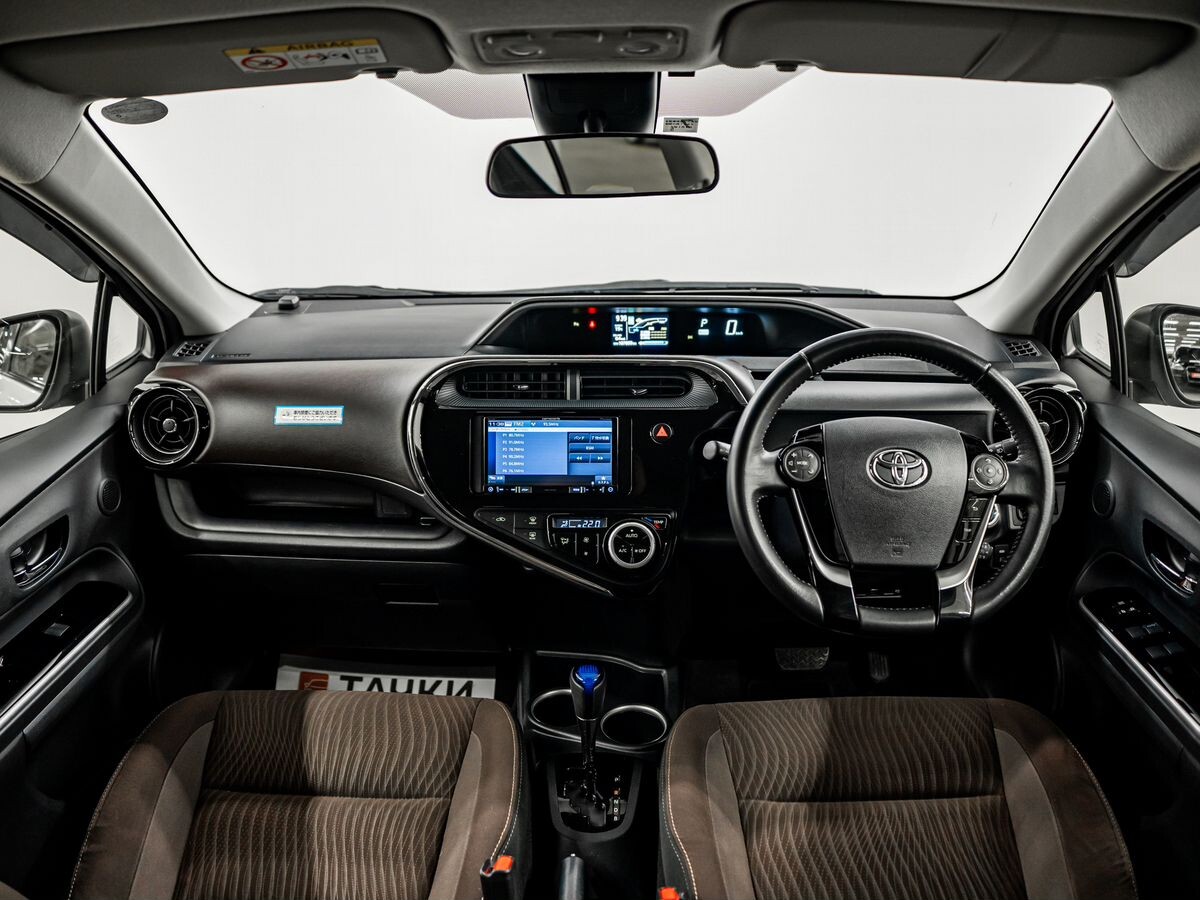 Toyota Aqua 2019 - фото автомобиля