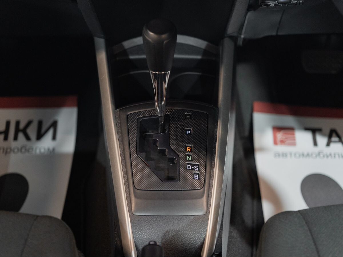 Toyota Corolla 2020 - фото автомобиля