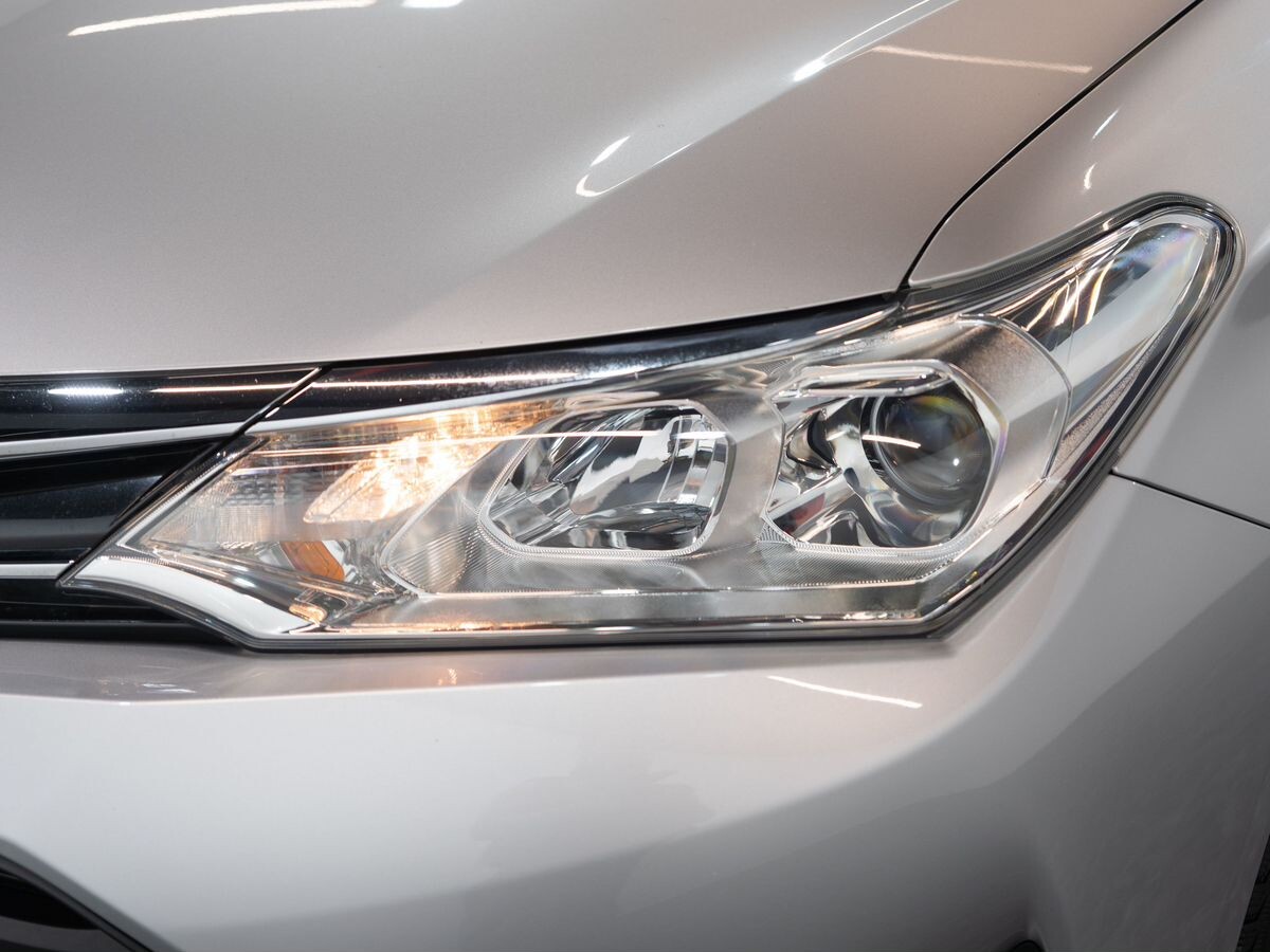 Toyota Corolla 2020 - фото автомобиля