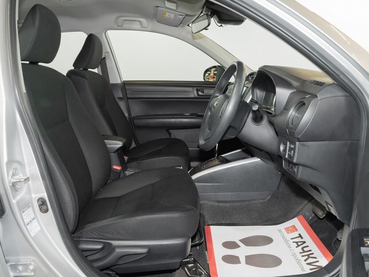 Toyota Corolla 2020 - фото автомобиля