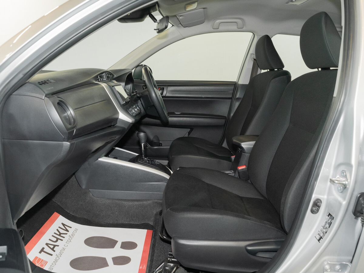 Toyota Corolla 2020 - фото автомобиля