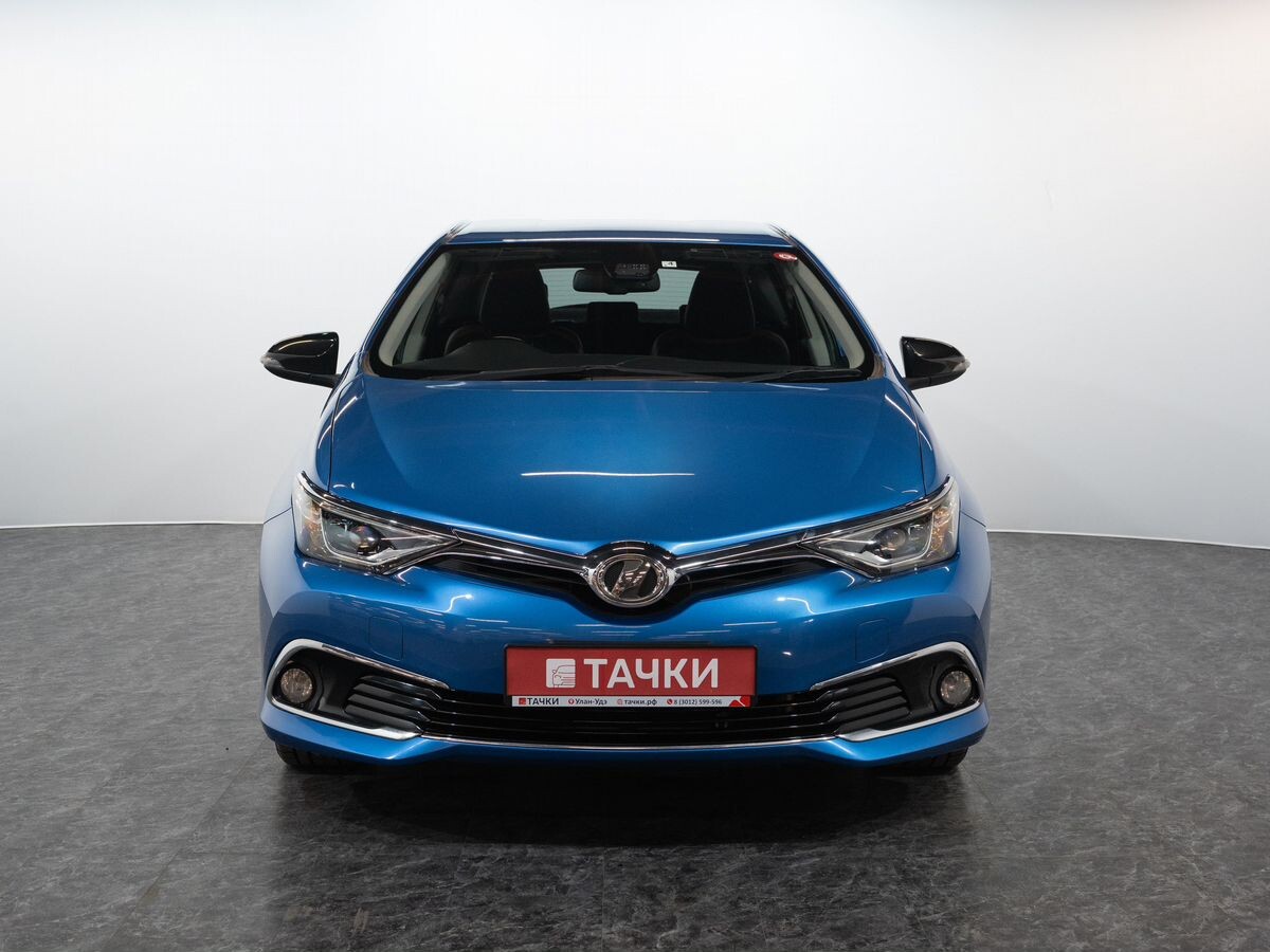 Toyota Auris 2015 - фото автомобиля