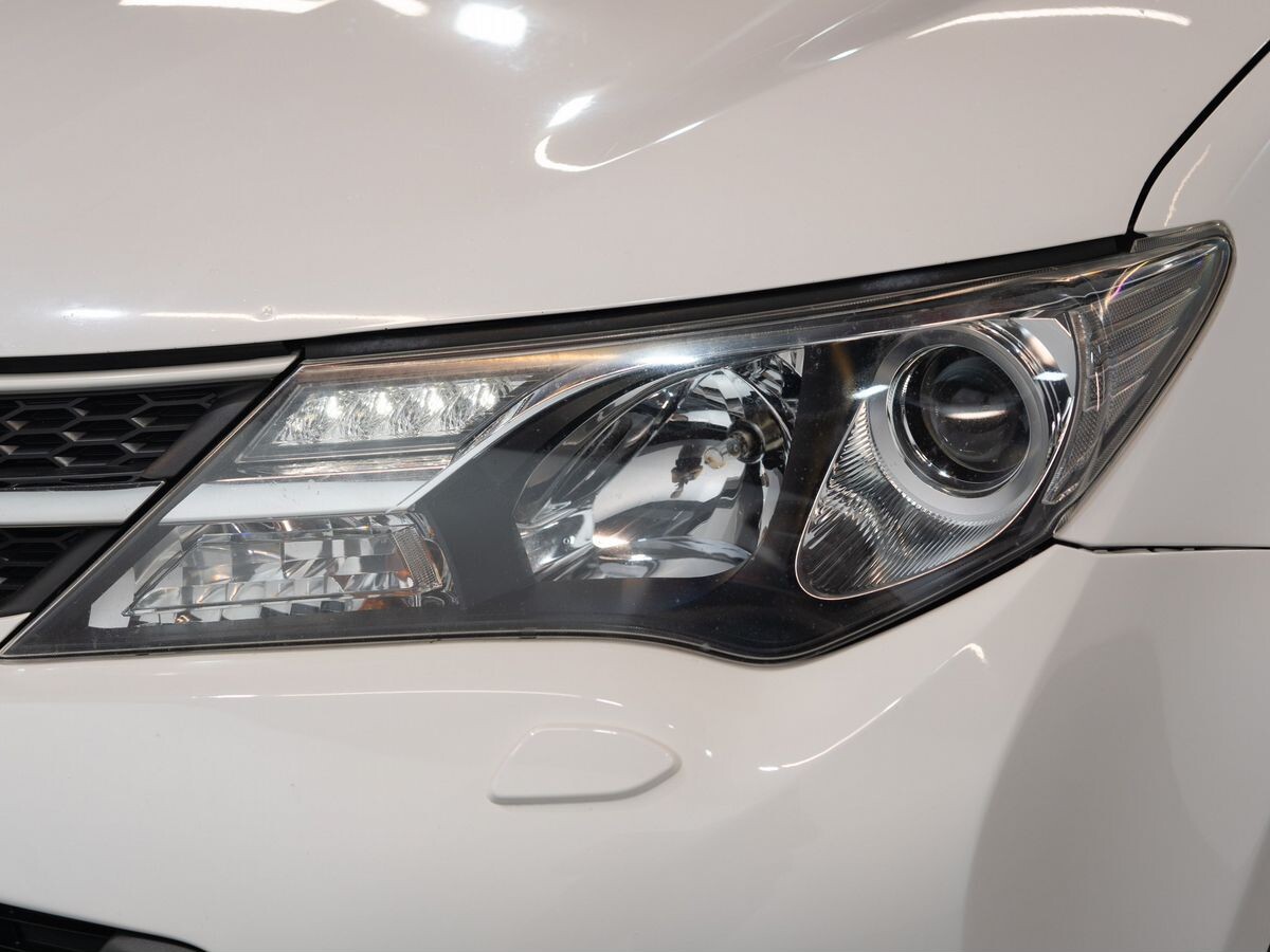 Toyota RAV4 2013 - фото автомобиля